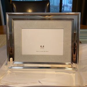 Pottery Barn 4x6 silver frame